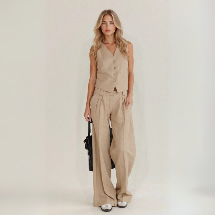 Valentina |  Casual outfit in handmade linen