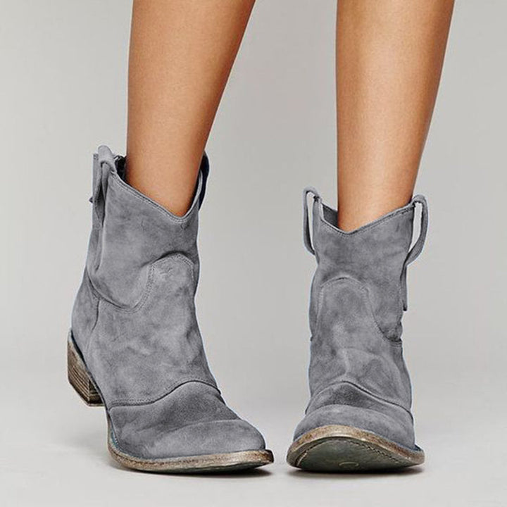Charlotte – timeless ankle boots