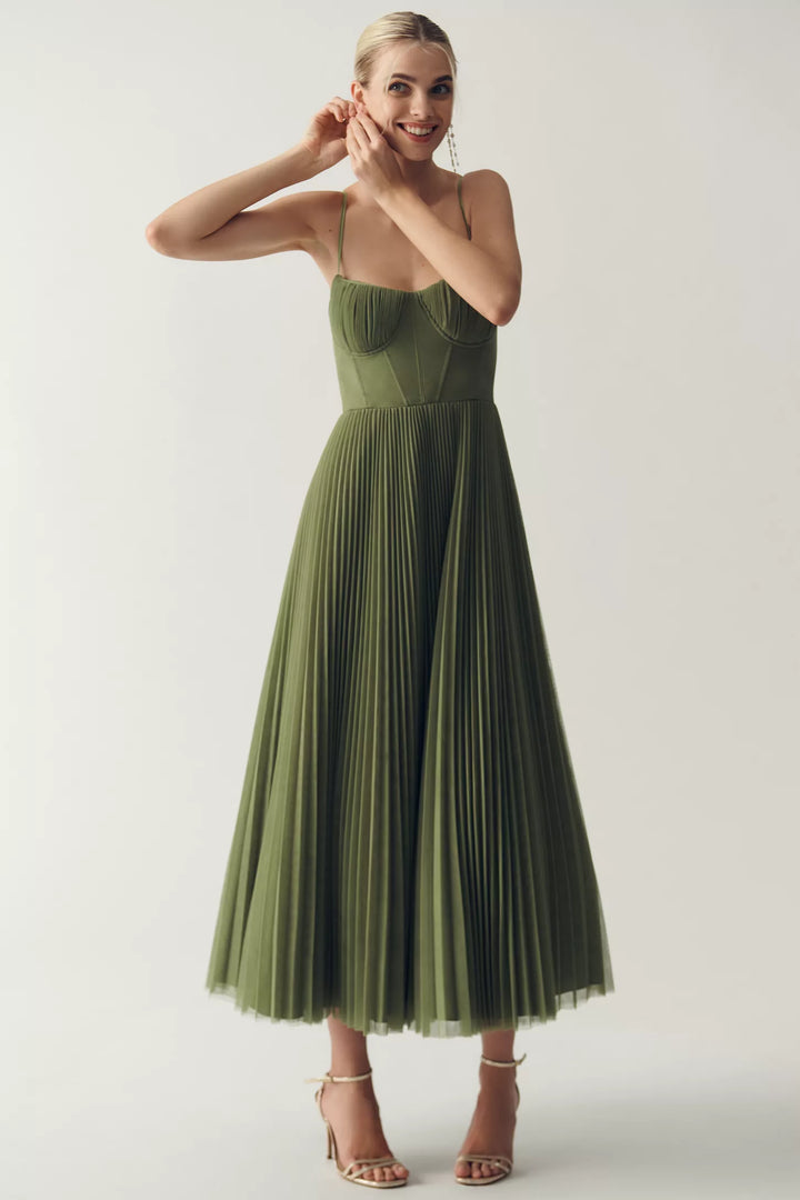 Olyvia – Modern Elegance — Open Back Dress